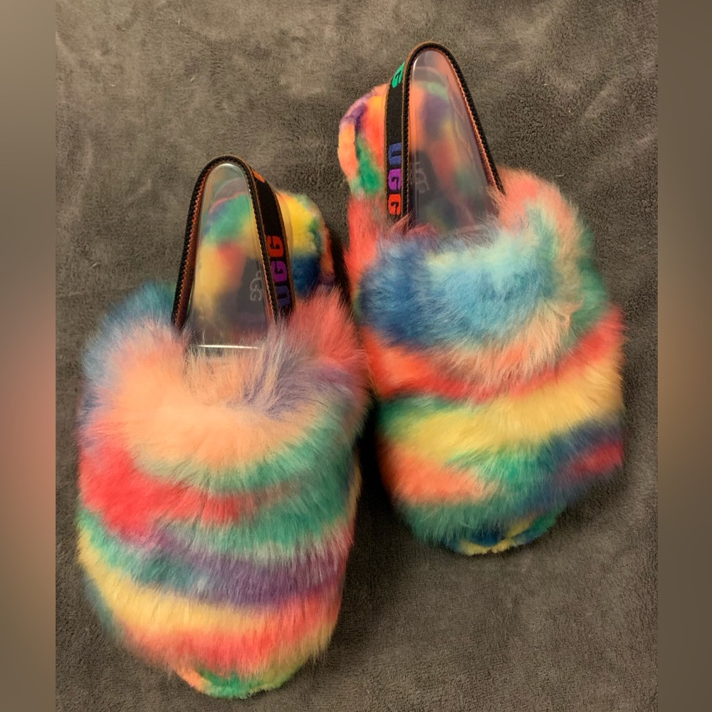 UGG YEAH SLIDES